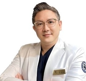 Dr. Ahnsungmin, revision eyelid surgery specialist in Korea